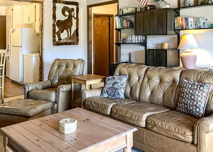 The Buck House Villa South Fork