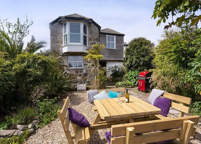 Ayr Farmhouse St Ives 