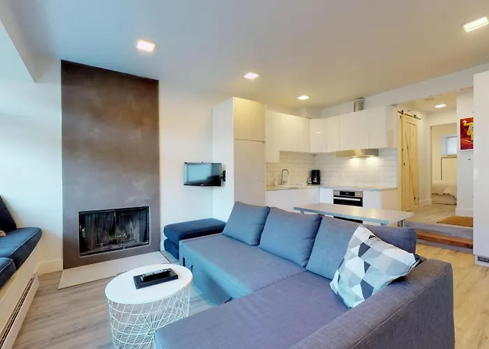 1Br And Sofabed At Whistler On The Lake, Lakefront, Serene Setting, Wood Burning Fireplace