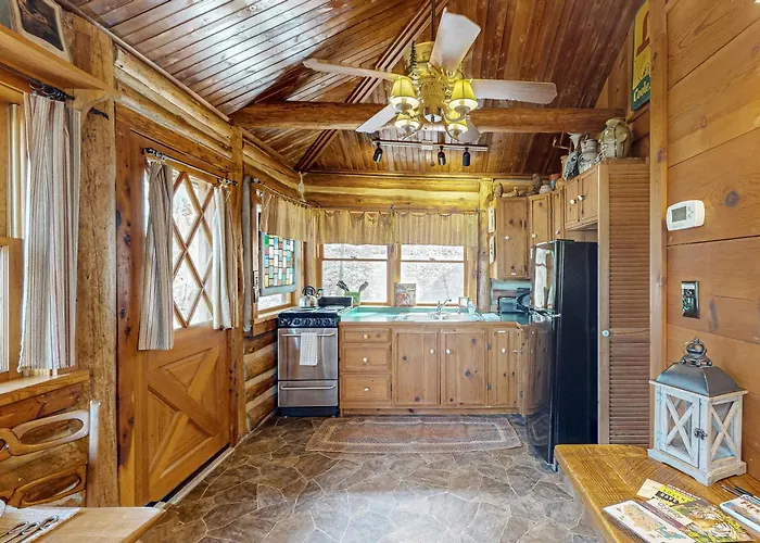 Lake Lucerne - Treehouse Cabin #01 Eureka Springs