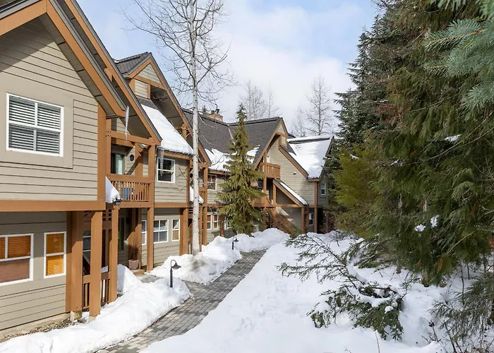 Alpine Greens 8 | Bright Townhome Near Blackcomb, Walk Or Shuttle To Skiing, Secure Parking Whistler