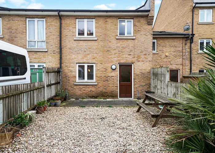 Stylish 3 Bed In Central London - Garden