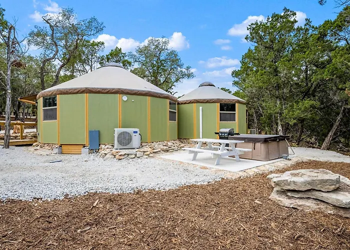 Magnolia Yurt - Freedom Yurt Cabins Canyon Lake