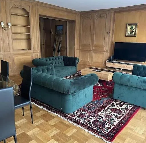 Avenue Foch Apartment Paris