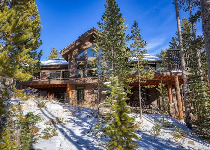 Rising Bull Lodge Big Sky