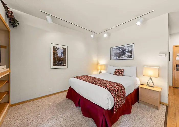 Palisades Tahoe Lodge Rentals Studio #253 Olympic Valley 