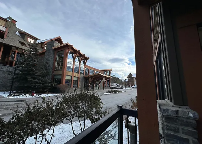 Solara Escape - 2Br Retreat With Pool - Hot Tub - Gym - Spa Canmore