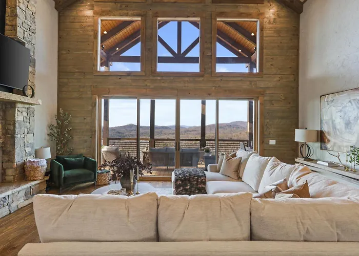 Luxury Cabin Mountain Views Pool Table Hot Tub Mineral Bluff