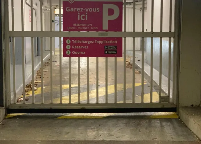 Paris Jolie Studio Cosy