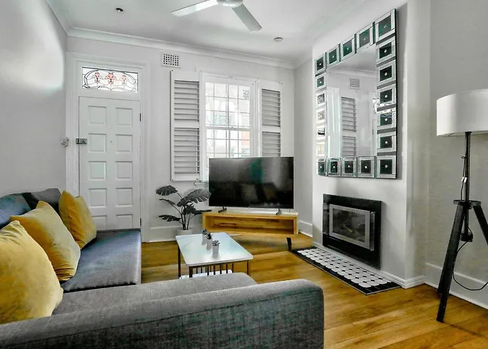 Gorgeous 2 Bedroom House Ultimo 2 E-Bikes Included Sydney