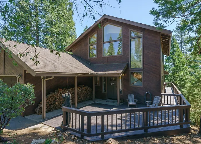 Nine Pines Villa Arnold