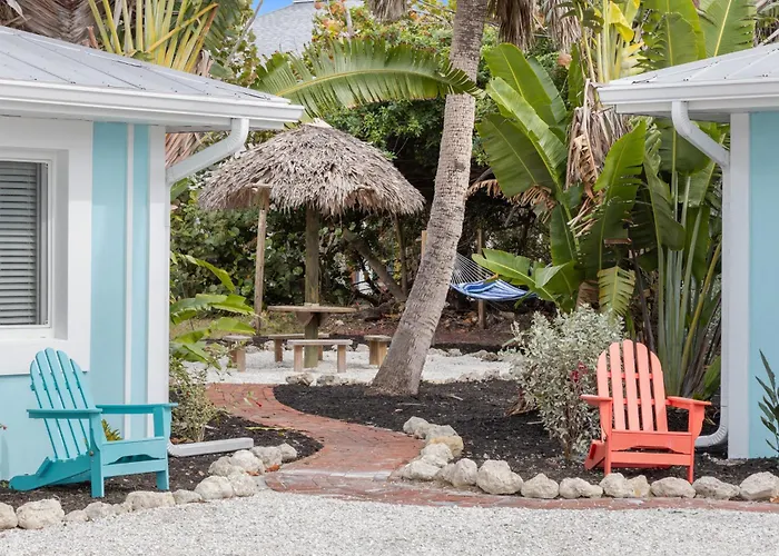 Caloosa Cottage At Palm View Inn Of Sanibel With Bikes