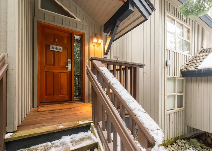 Blackcomb Greens By Outpost Whistler