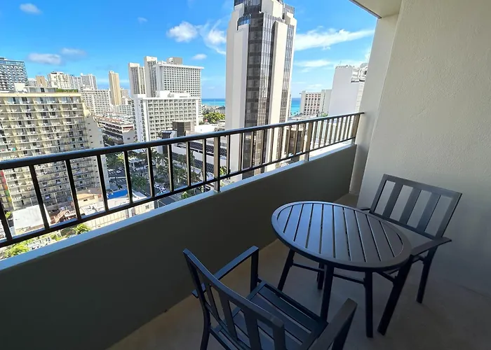 Royal Kuhio 1606 - Spacious Studio With Diamond Head City Views In The Heart Of Waikiki! Honolulu