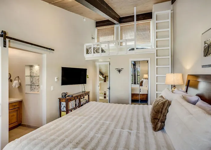 Interlude Condominiums 3-Bedroom Unit 308 Snowmass Village