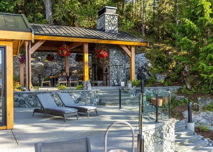Kingfisher Manor Sooke
