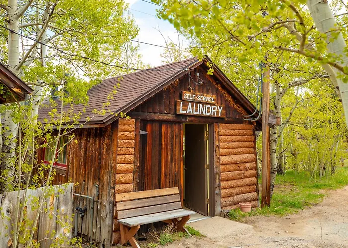The Meeker Park Lodge Allenspark
