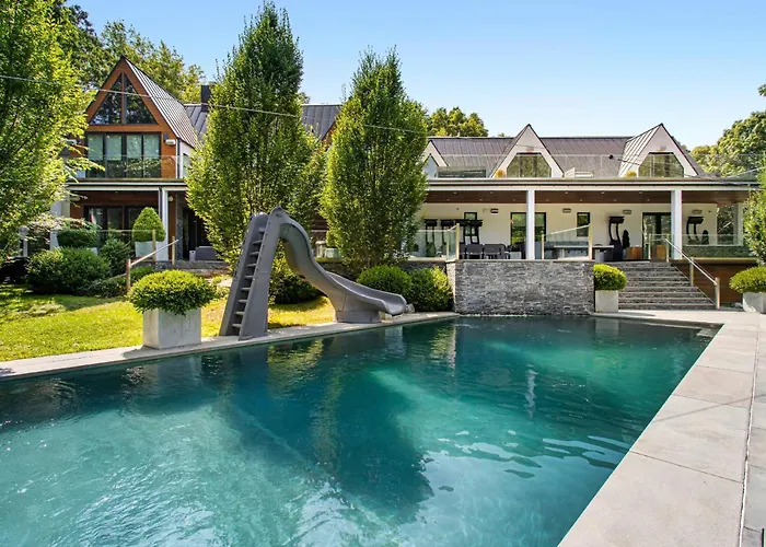 Hamptons Mansion At The Beach East Hampton