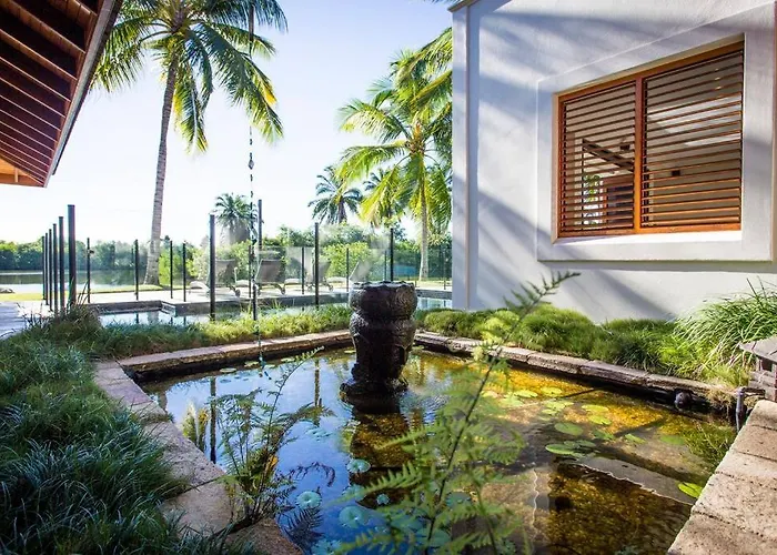 22 Ruby Close - Lakeside Home In Port Douglas