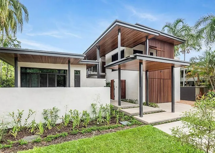 8 Beachfront Mirage Port Douglas