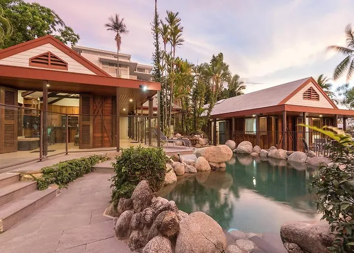 10 Wharf Street - A Tropical Family Home Port Douglas