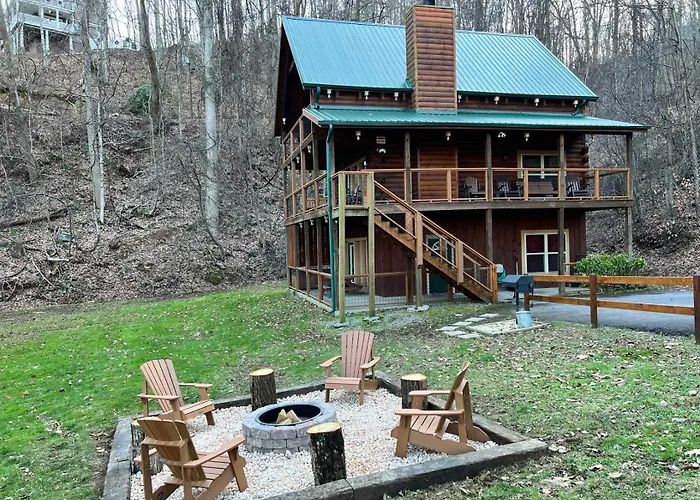 Stairway To Heaven - 3 Master Suite, Location, Privacy, Firepit Gatlinburg