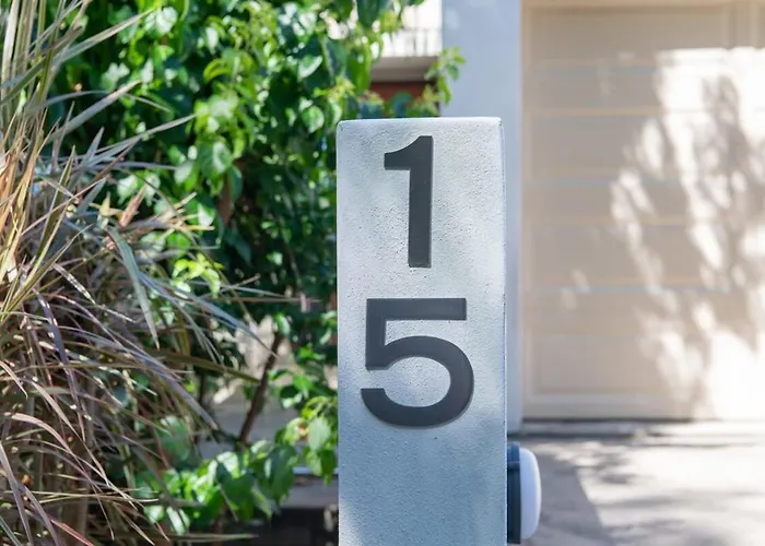 15 Kara - Luxurious Home With Million Dollar Views Airlie Beach