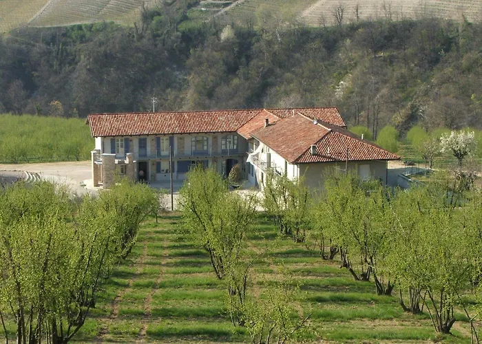 Cascina Giardini Guest House Alba 