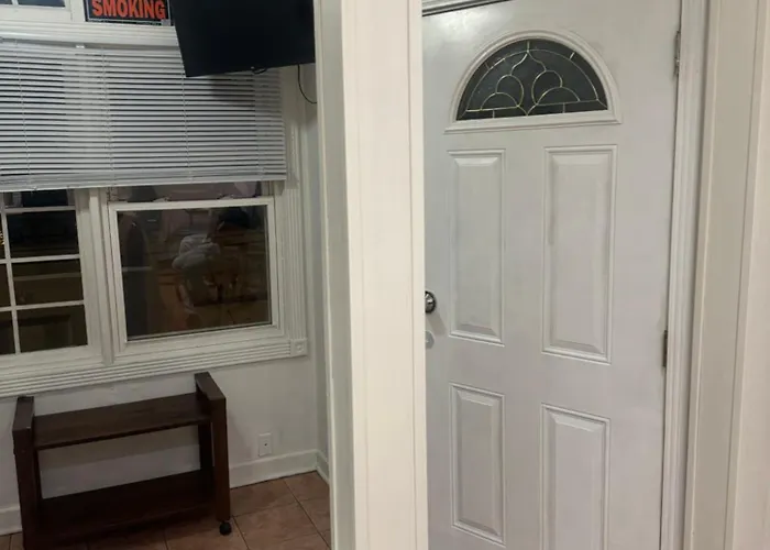 Hollywood Rentals Llc Chicago
