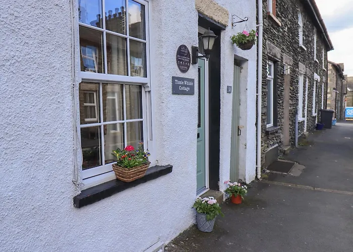 Tizzie Whizie Cottage Windermere