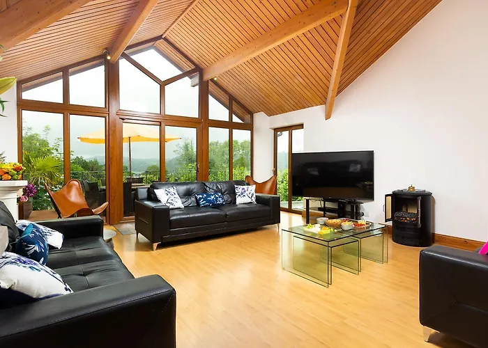 View From Within, Bowness - Dog Friendly Home With Hot Tub Windermere