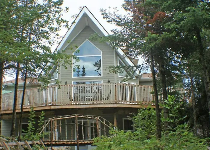 Tip-Of-Peninsula Lookout Cottage Tobermory