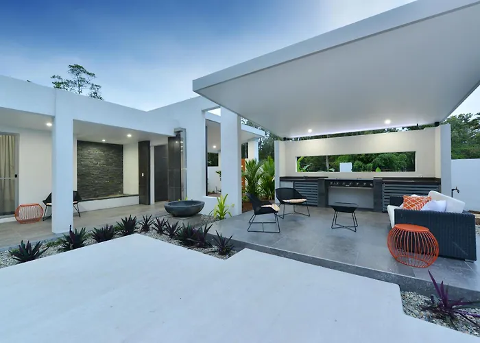 #2 Andrews - Port Douglas