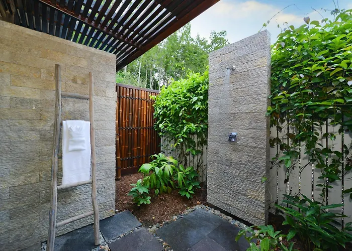 #2 Andrews - Port Douglas