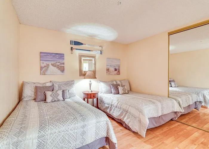 Walk To Golf & Beach: Queens Bay Resort Condo Lake Havasu City