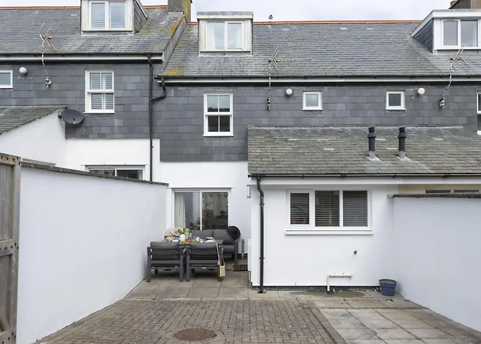 7 Wheal Ayr, St Ives Villa