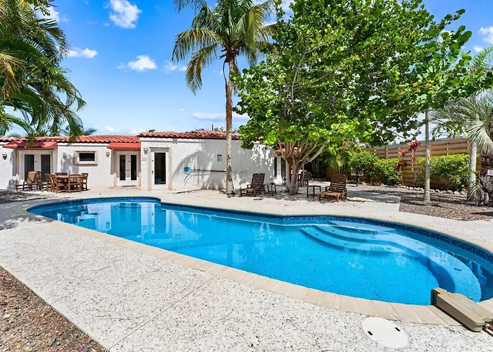 Crescent Beach Villas By Beachside Management Siesta Key