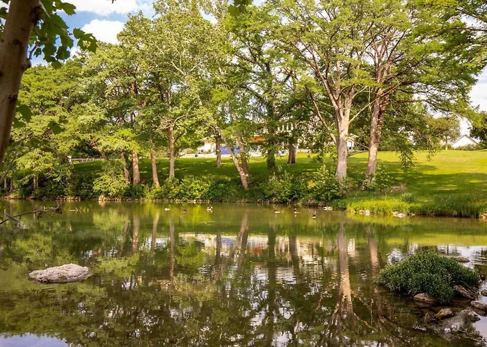 Unit 211 - The Lyndon 1 Bed - Cation On The Guadalupe Villa New Braunfels