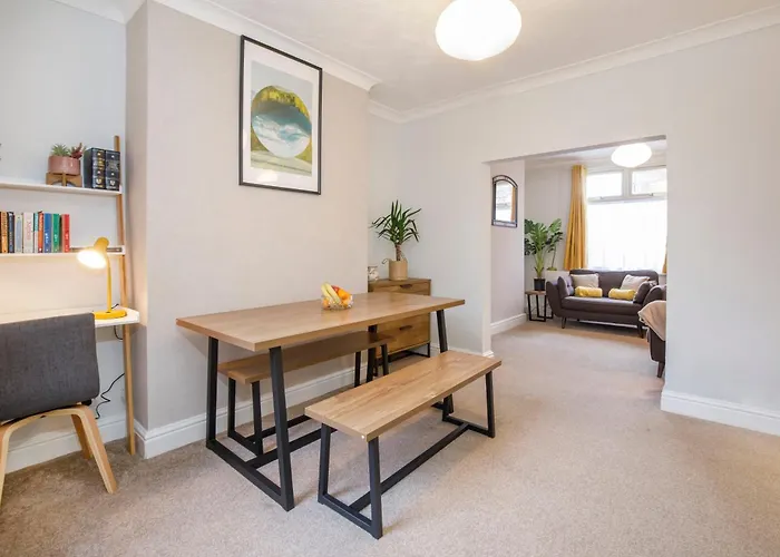 208 Salisbury Terrace Villa York