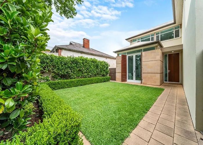 Stylish Home, Family - Walk To Pub,Cafes, 1Km Cbd! Adelaide