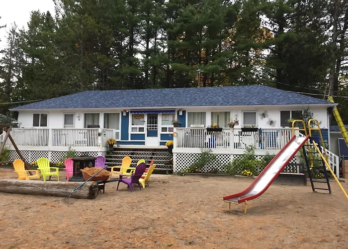 Wu Wu'S Cabins Wasaga Beach
