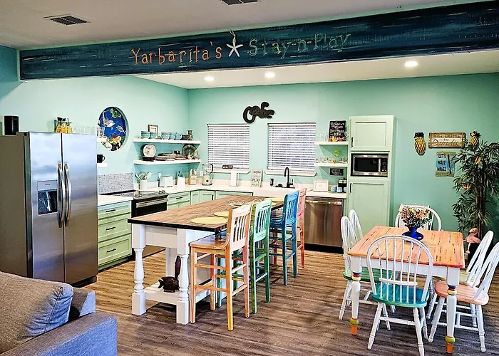 Yarbarita'S Stay And Play Rockport