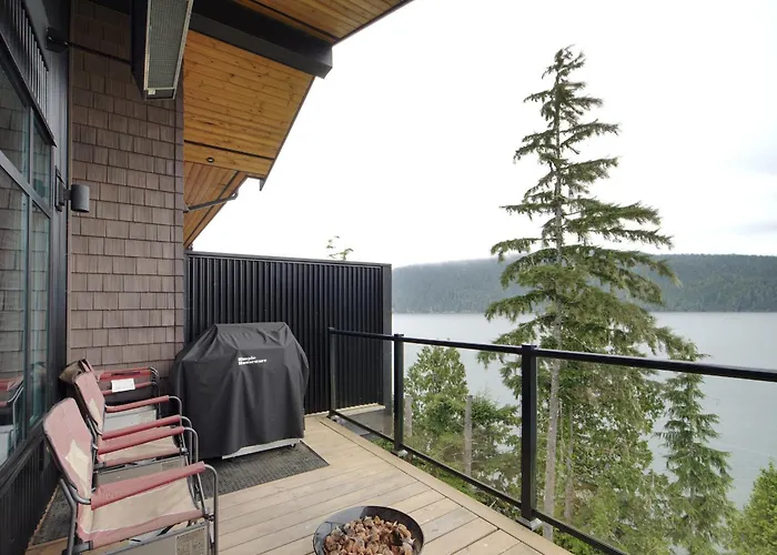 Handsome Dan'S Vacation Cottage Rentals Port Renfrew