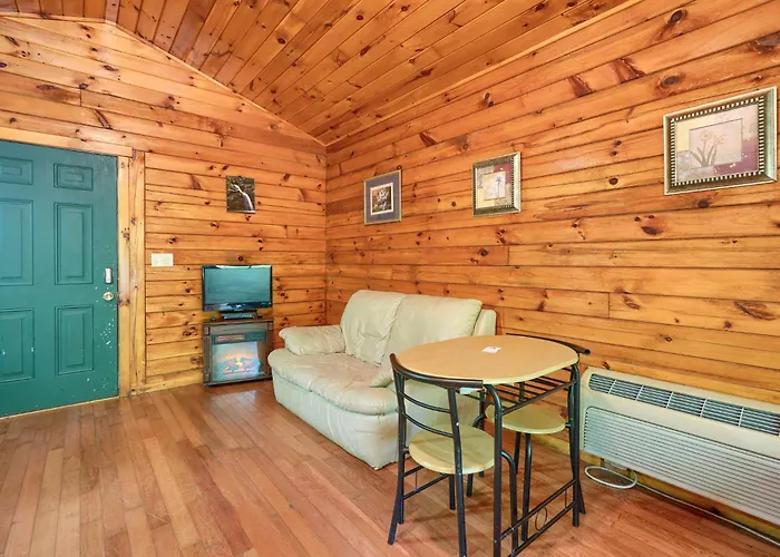 Blue Rose Cabins - Cupids Cabin Logan
