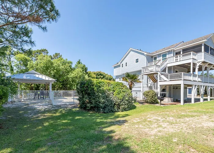 The Whistling Oyster Villa Corolla