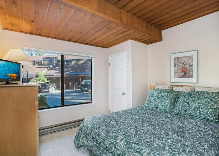 Val D'Isere At The Village By 101 Great Escapes Mammoth Lakes