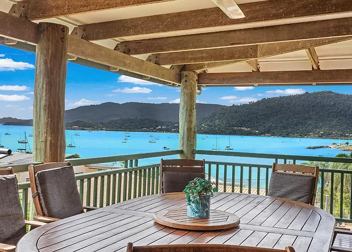 Amaroo On Airlie Villa Airlie Beach