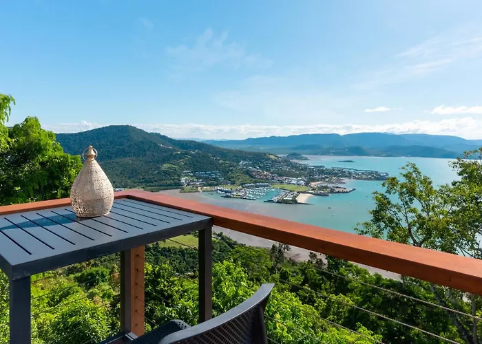 Parc Exclusif, Airlie Beach - 360 Island Views From A Mountain Top