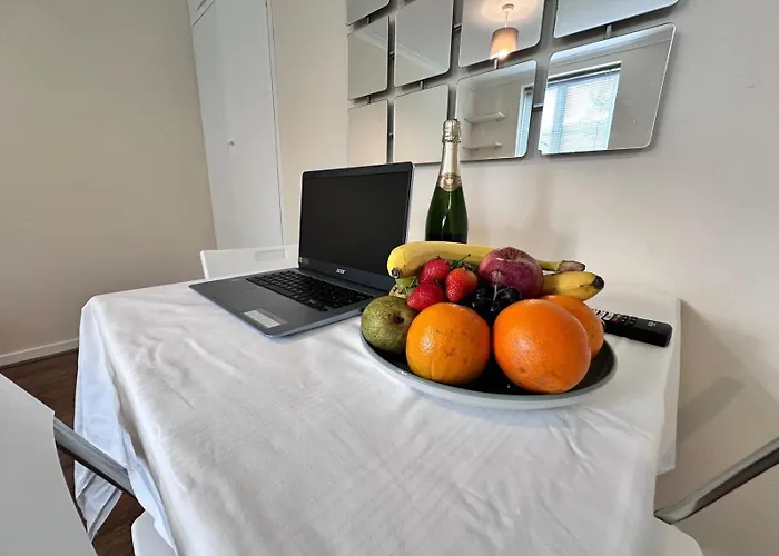 Camden City Rooms London