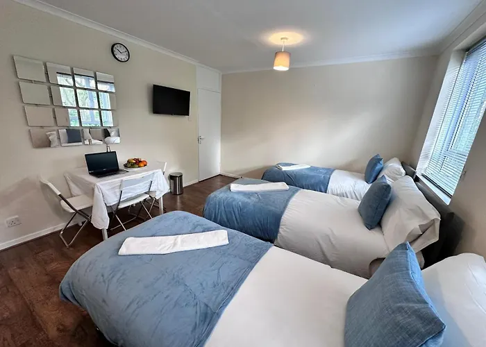 Camden City Rooms London